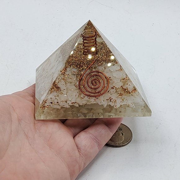 Quartz Orgonite Pyramid with Golden Spiral Symbol Meditation Yoga - Picture 2 of 3